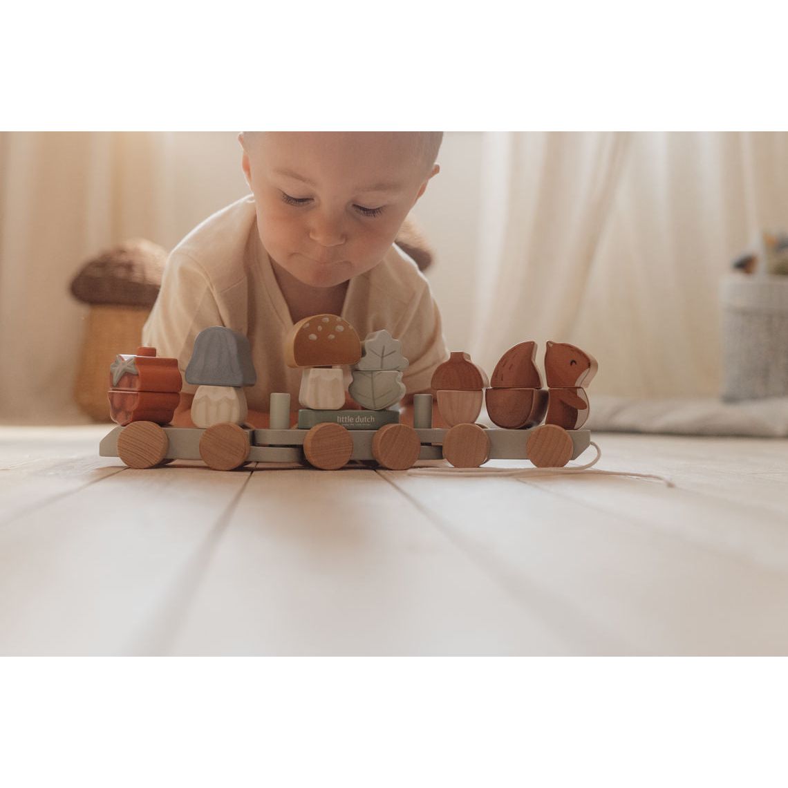 Little Dutch Eisenbahn mit Steck-Formen Eichhörnchen Forest Friends FSC
