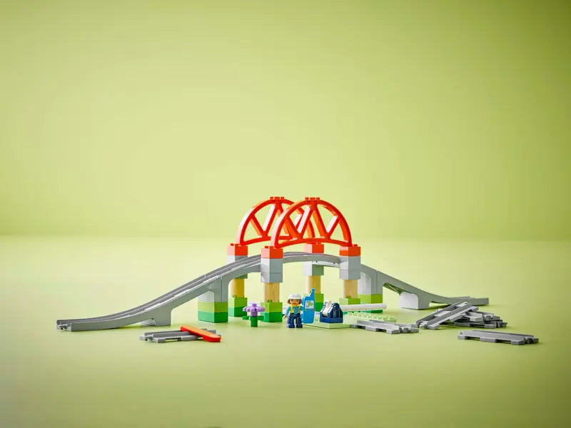 LEGO DUPLO Eisenbahnbrücke und Schienen – Erweiterungsset 10426