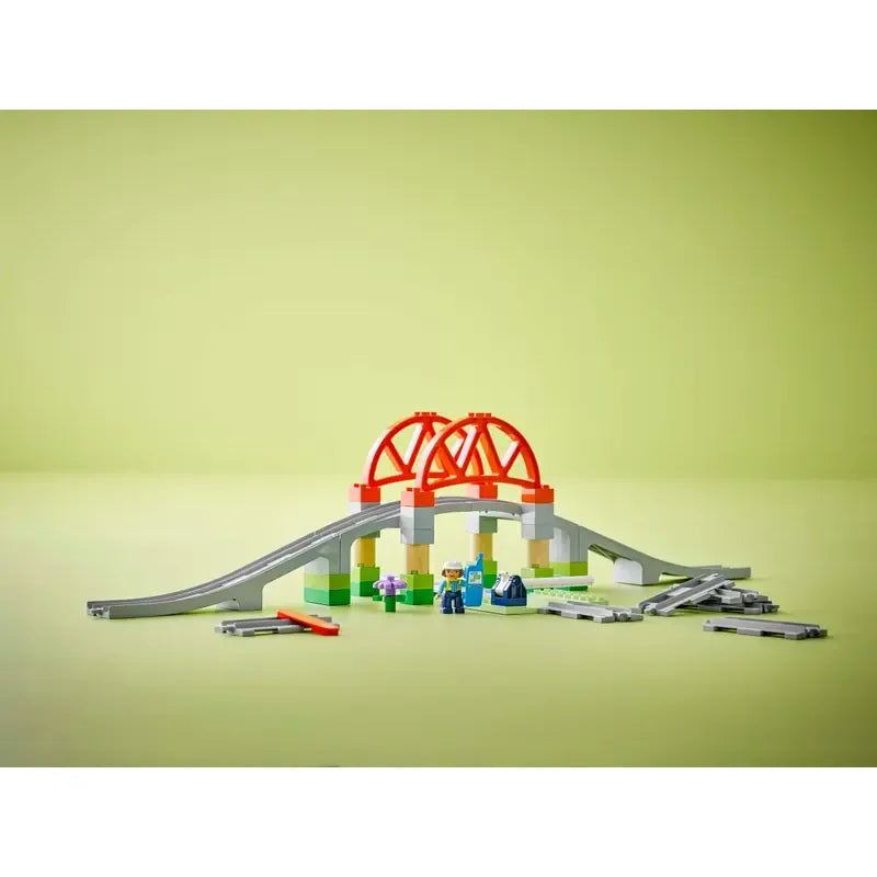 LEGO DUPLO Eisenbahnbrücke und Schienen – Erweiterungsset 10426