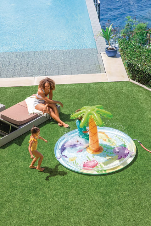 Palm Tree Spray Pool