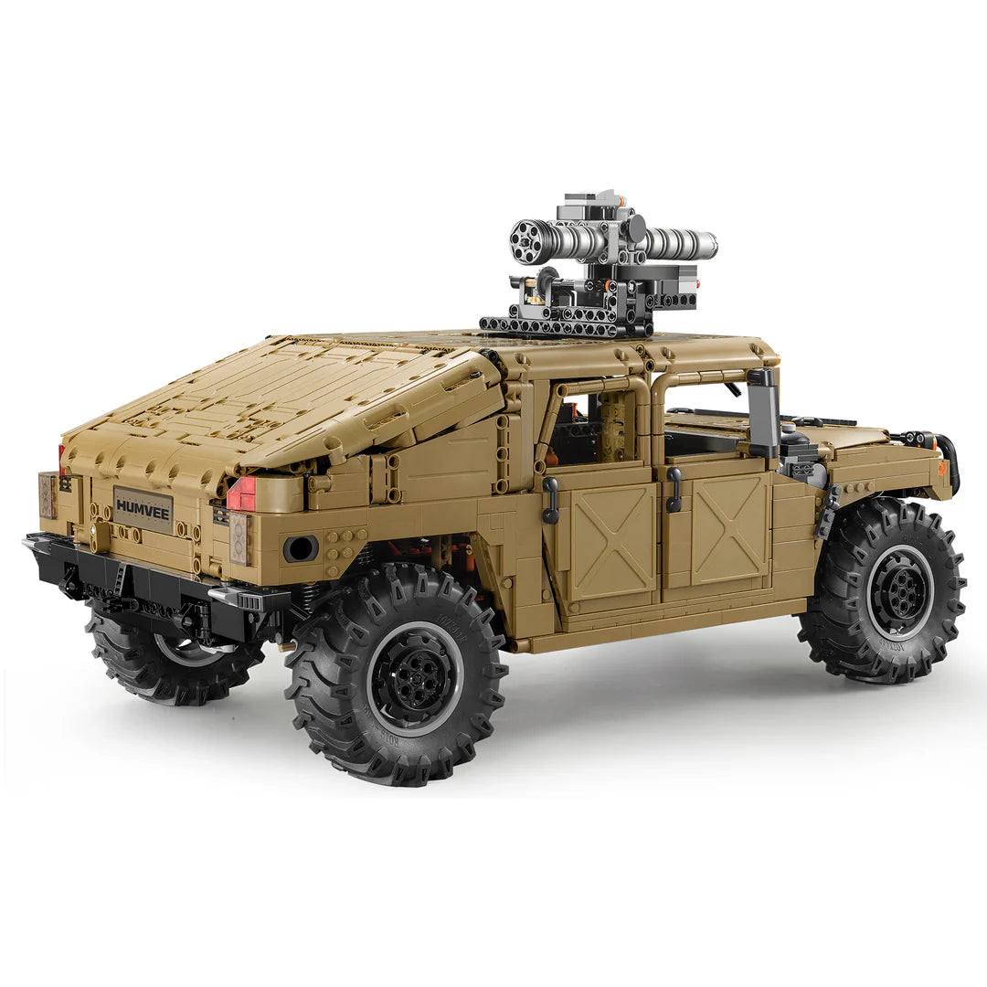 CADA C61036W - Humvee
