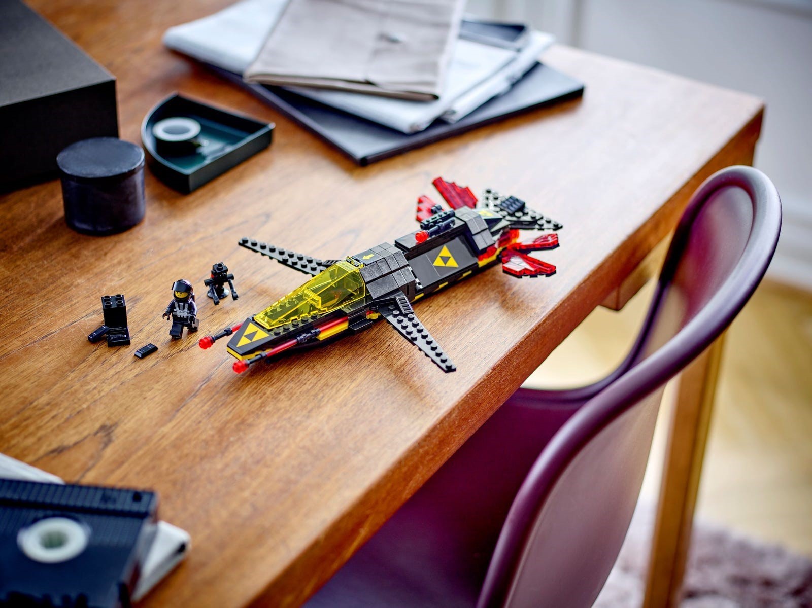 LEGO Icons Blacktron Cruiser 40580