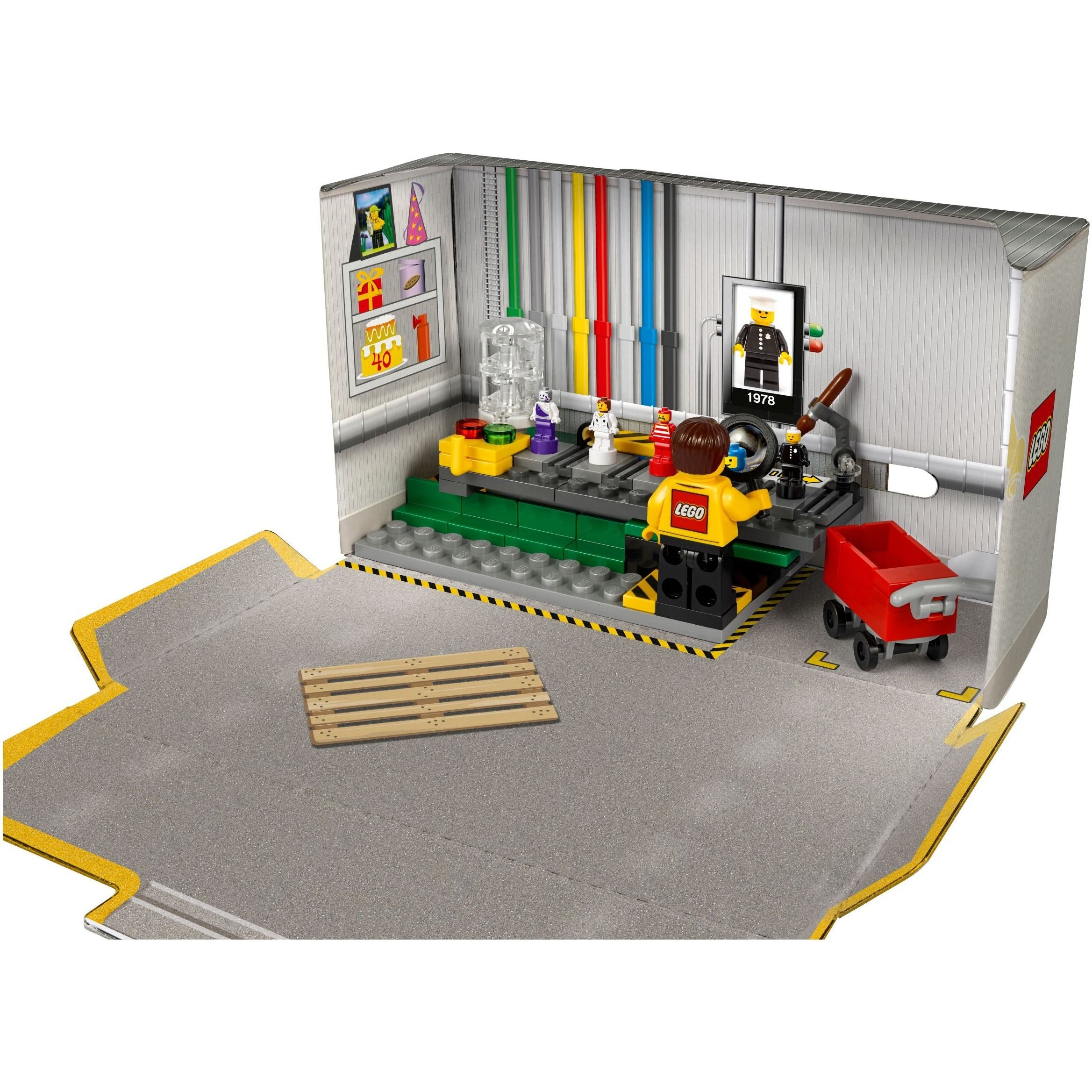 LEGO Promotional Minifigurenfabrik 5005358