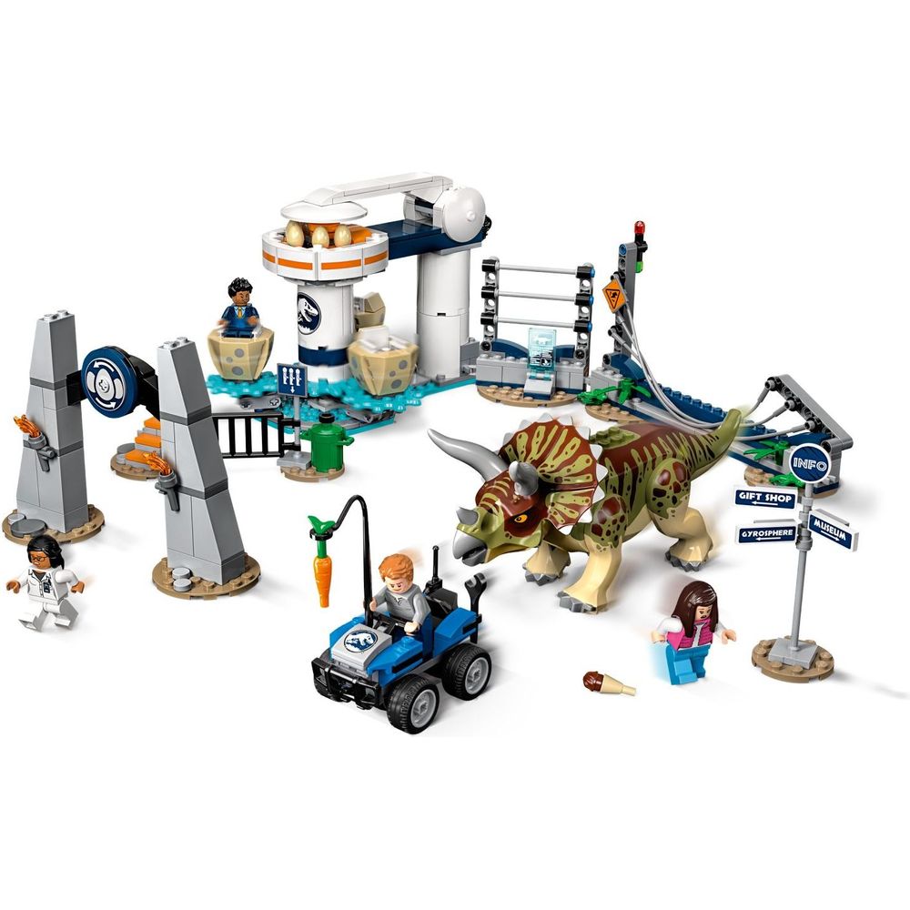 LEGO Jurassic World Triceratops Rampage 75937