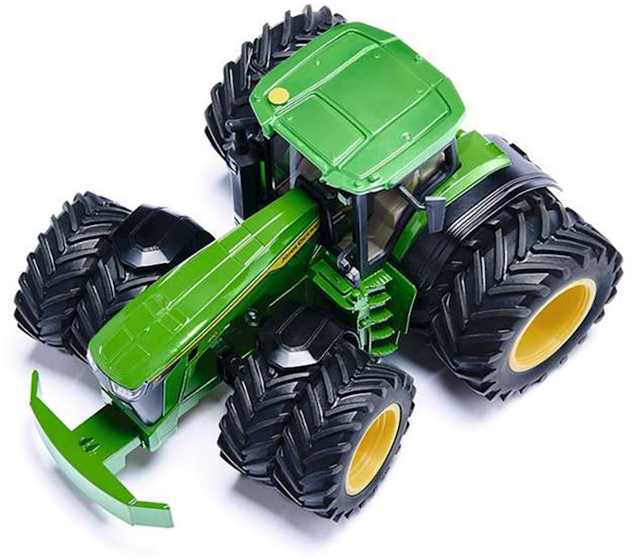 John Deere 8R 410 mit Doppel-Bereifung