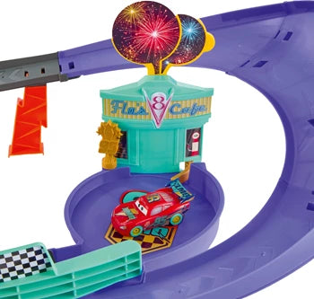 Mattel Cars Celebration Rennstrecke Lightning McQueen
