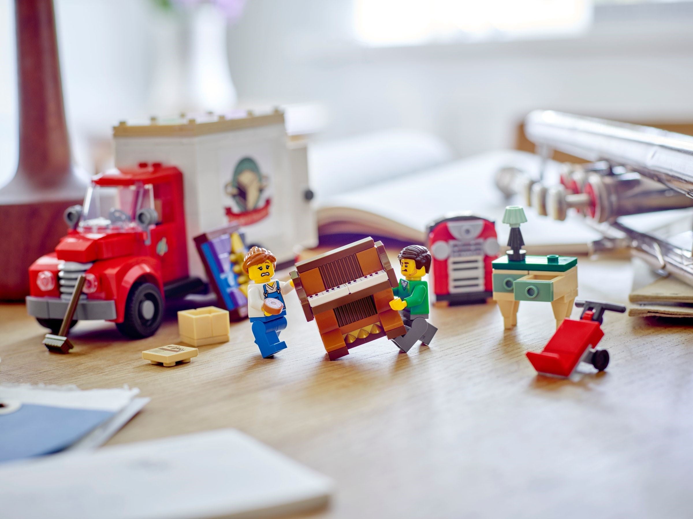 LEGO Icons Umzugswagen 40586