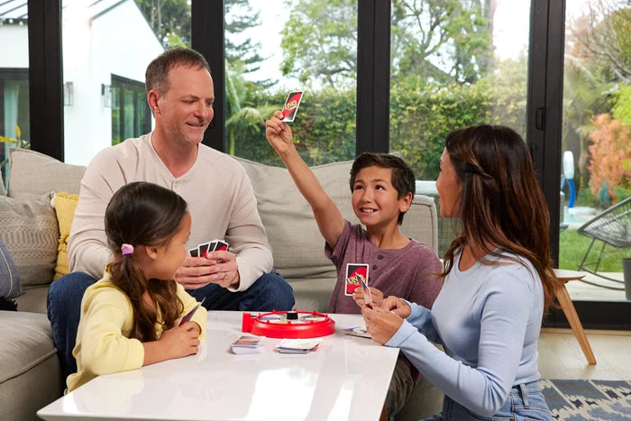 Mattel Games UNO Spin
